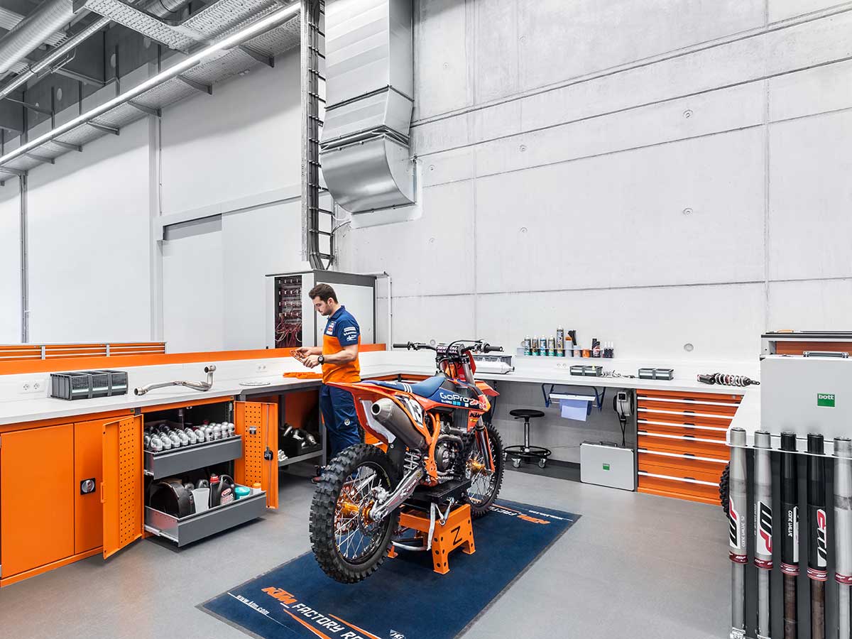 china motorcycle company specification and build