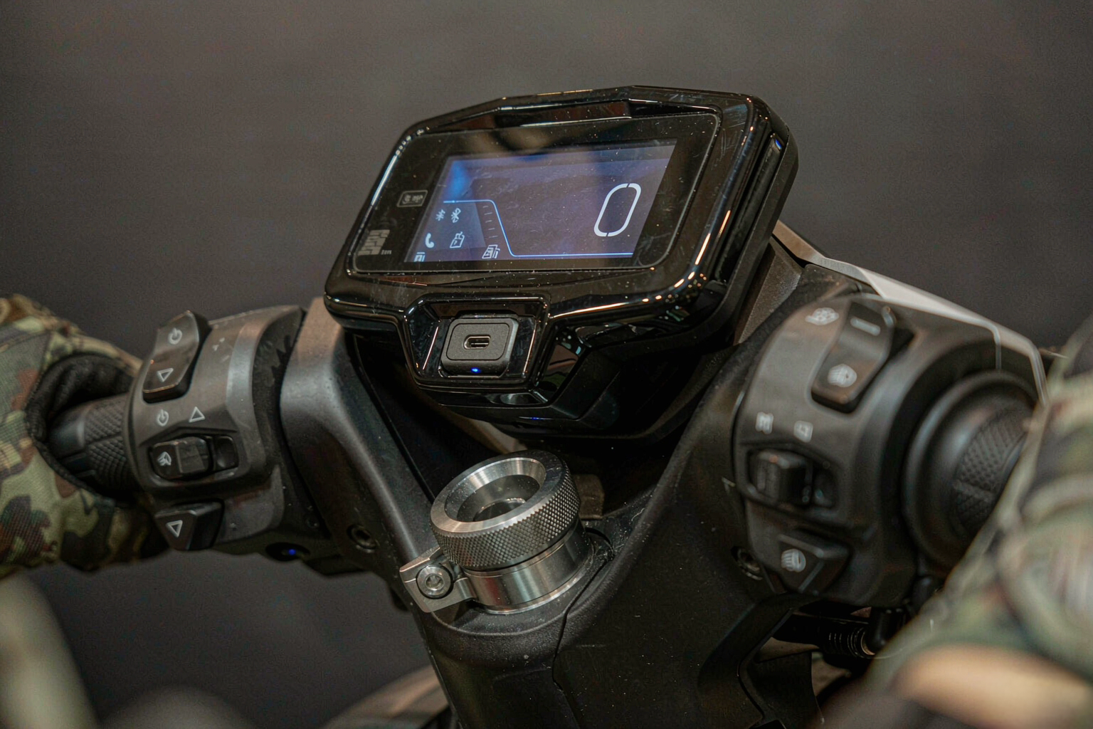 The Digital Motorcycle: A 2025 Guide to Modern Technology