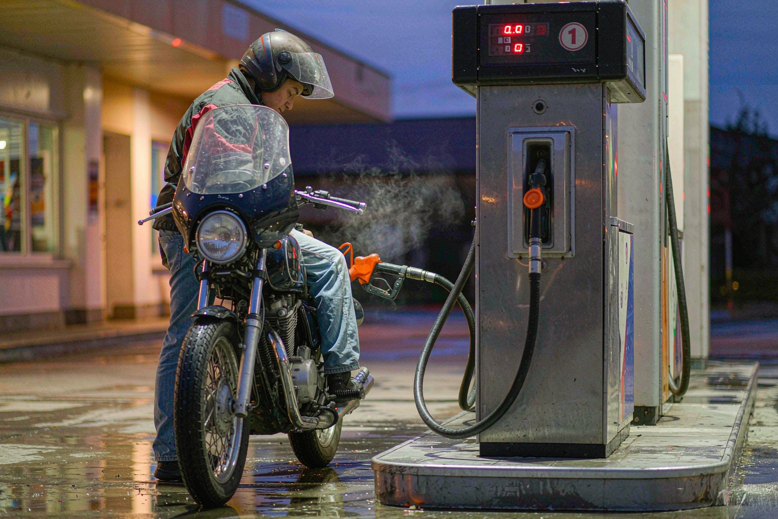 The Enduring Power of Gasoline Vehicles: A 2025 Rider's Guide