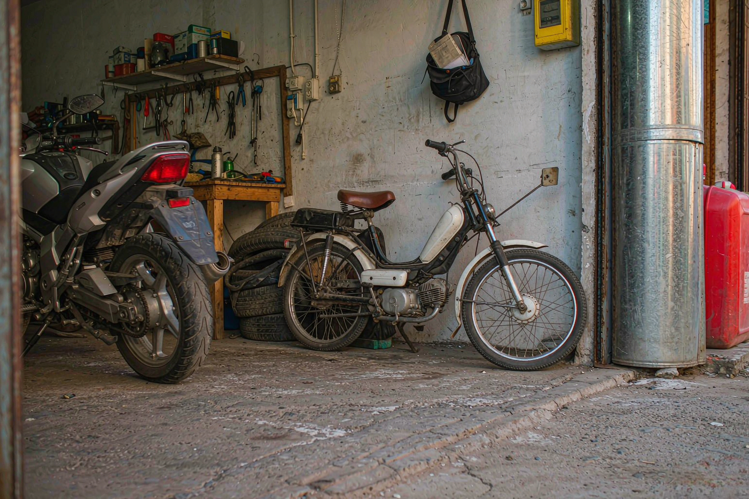 The Motorcycle Spectrum: From Simplicity to Sophistication (2025 Guide)